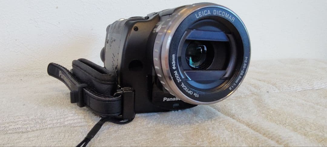 Panasonic NV-GS100　ミニDVビデオカメラ