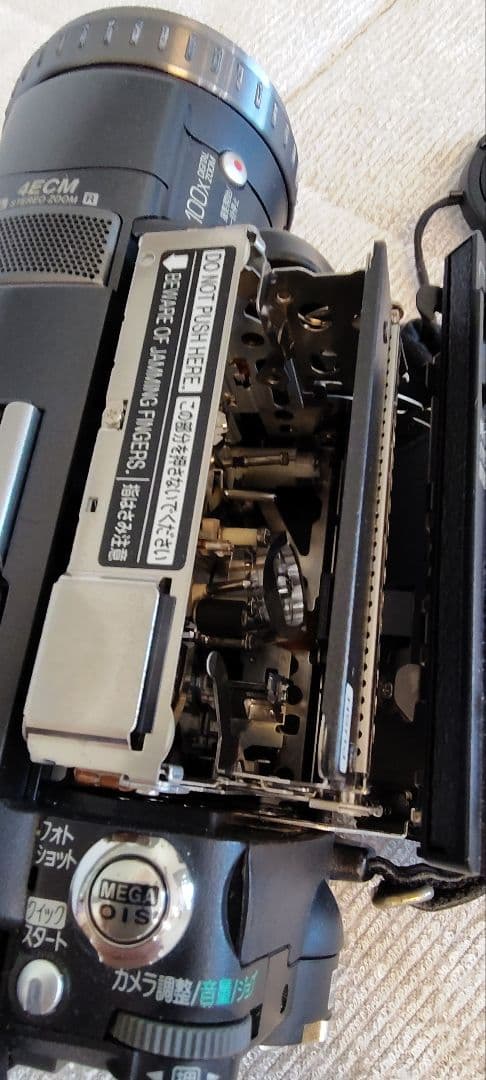 Panasonic NV-GS100　ミニDVビデオカメラ