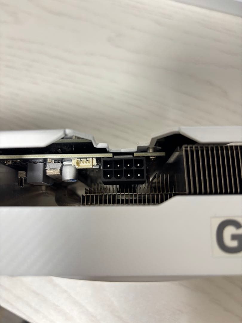 【中古・美品】 玄人志向 GeForce RTX 4070 12gb 白