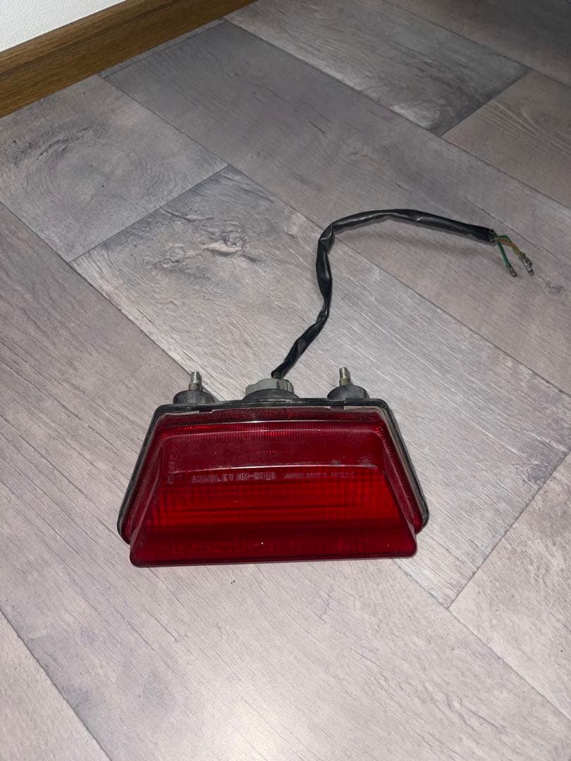 cbr400f 純正 テールランプ