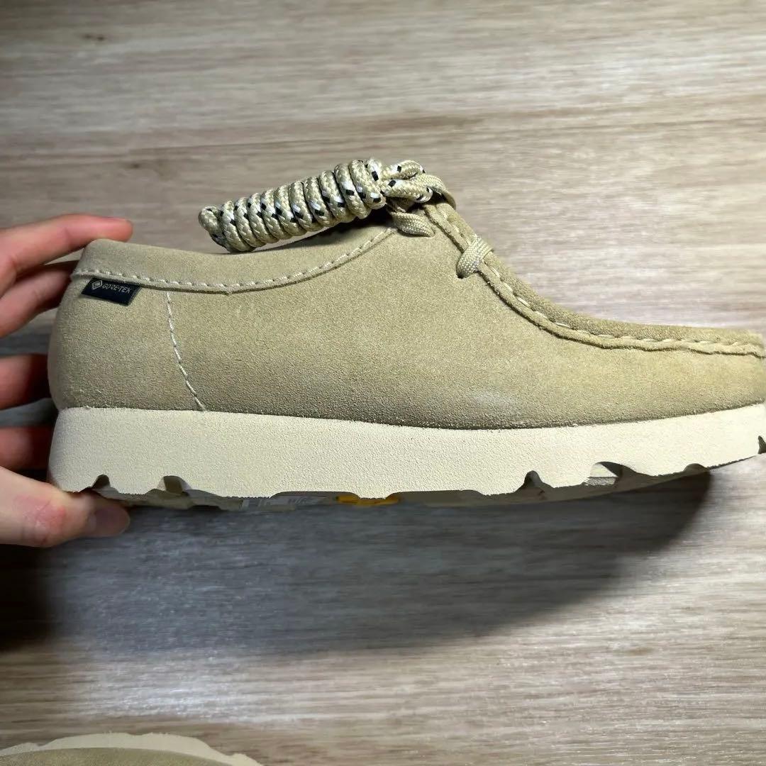 クラークスワラビーゴアテックス 色：メープルスウェード