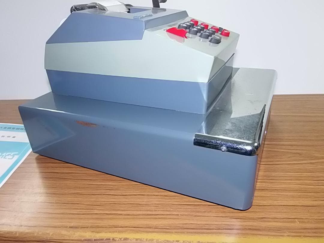 専用10/12スイス製　ヘルメス　ビンテージレジスター　８８Ｈ　手動式