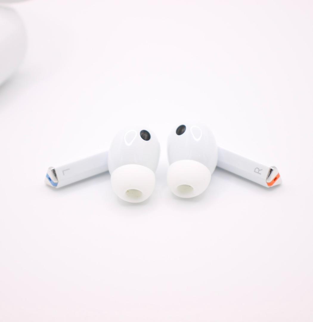 ☆美品☆ Galaxy Buds3 Pro ホワイト 1ヶ月保証付き