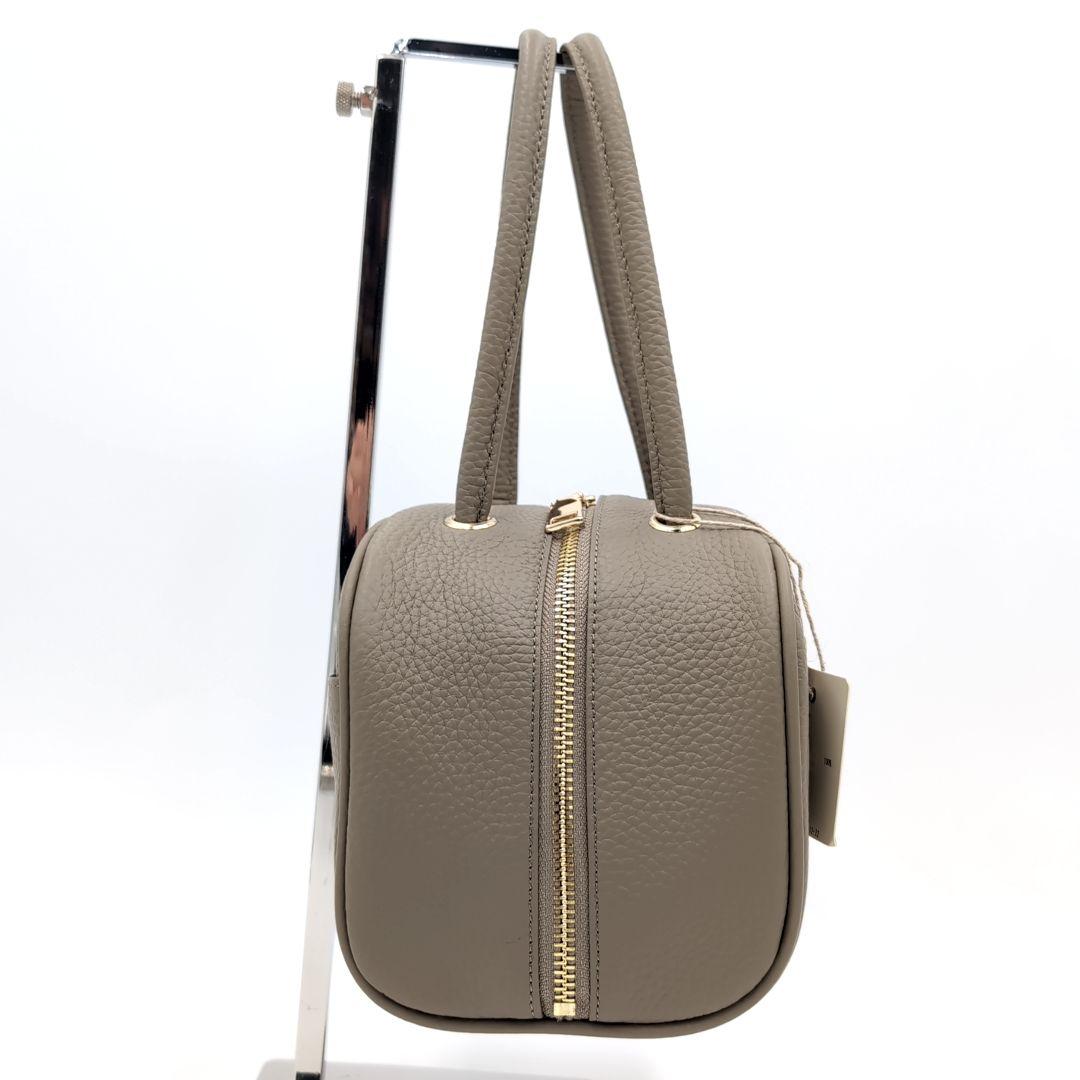 未使用級✨️ イアパピヨネ ねこ刺繍ボストンバッグ 猫刺繍 ミニボストン レザー