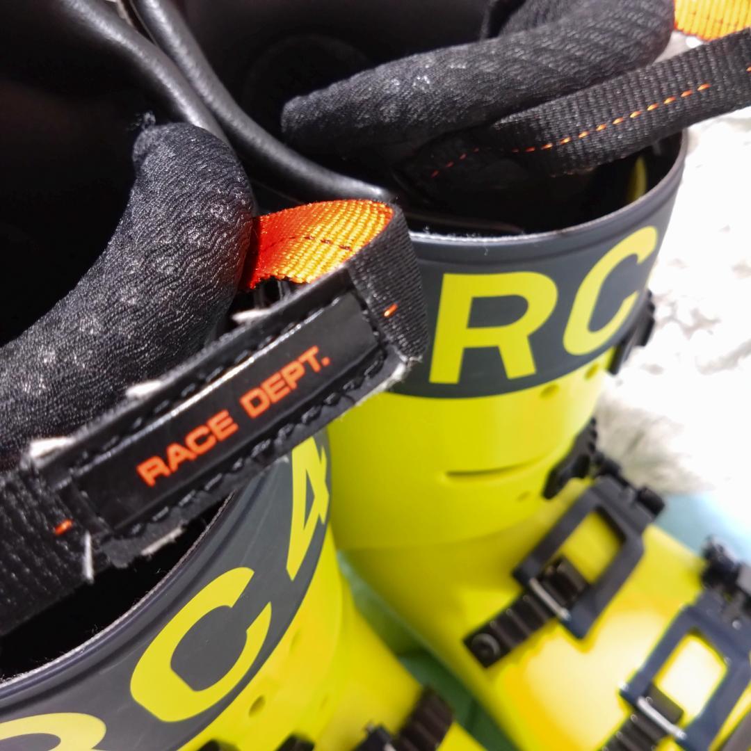 フィッシャー　スキーブーツ　GT130　RC4 PODIUM　石井スポーツ