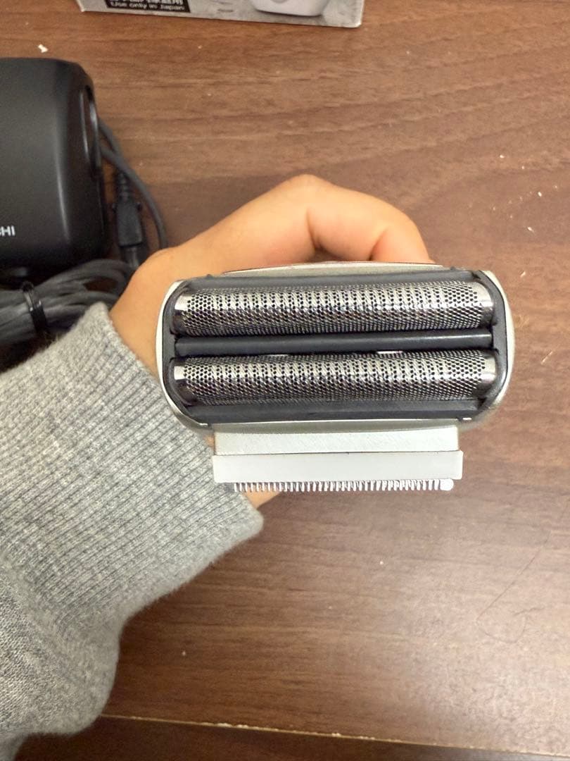 【送料込み】HITACHI 電気シェーバー　RM-W233E7 エス・ブレード