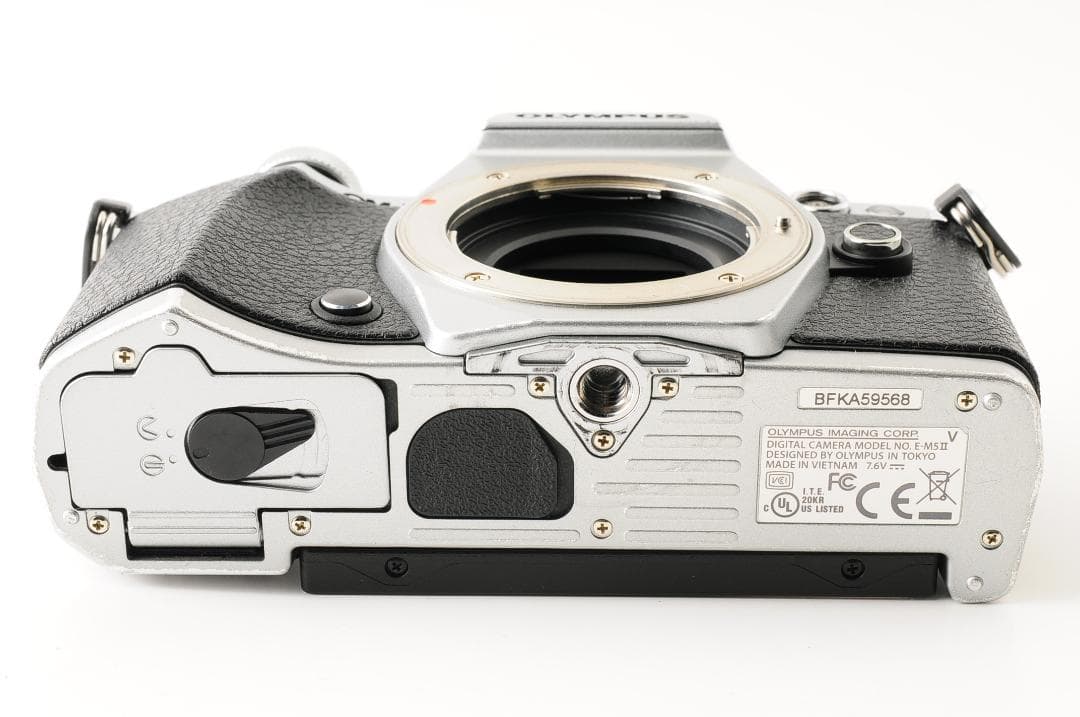 【美品】オリンパス OLYMPUS OM-D E-M5 II ミラーレス ボディ