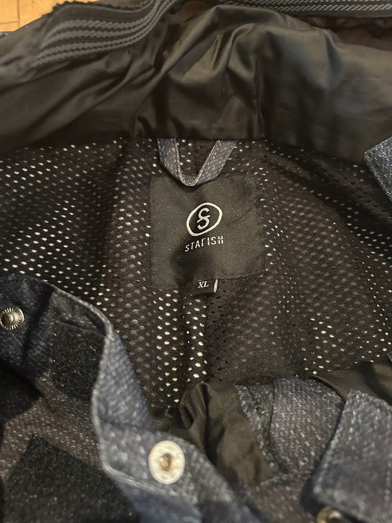 スノーボードウェアセット（ジャケット＆パンツ）ゴーグル付き