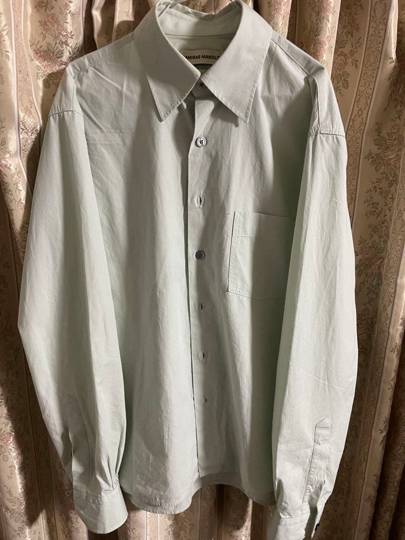 カミサスマノロ　カミサシャツ