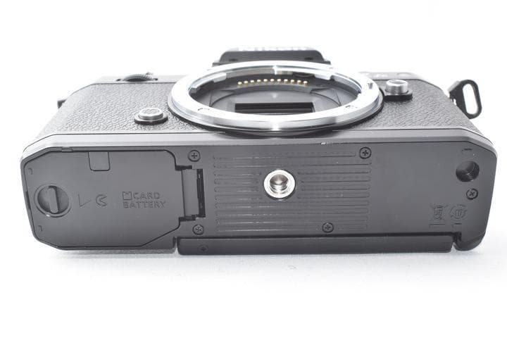 【バッテリーx2付】シャッター数12000 Nikon Zfc ボディ ブラック