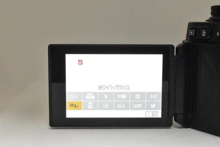 【バッテリーx2付】シャッター数12000 Nikon Zfc ボディ ブラック