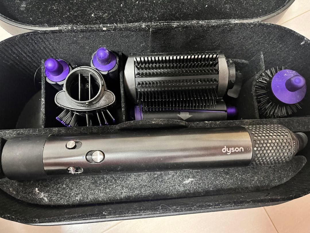 Dyson ドライヤー