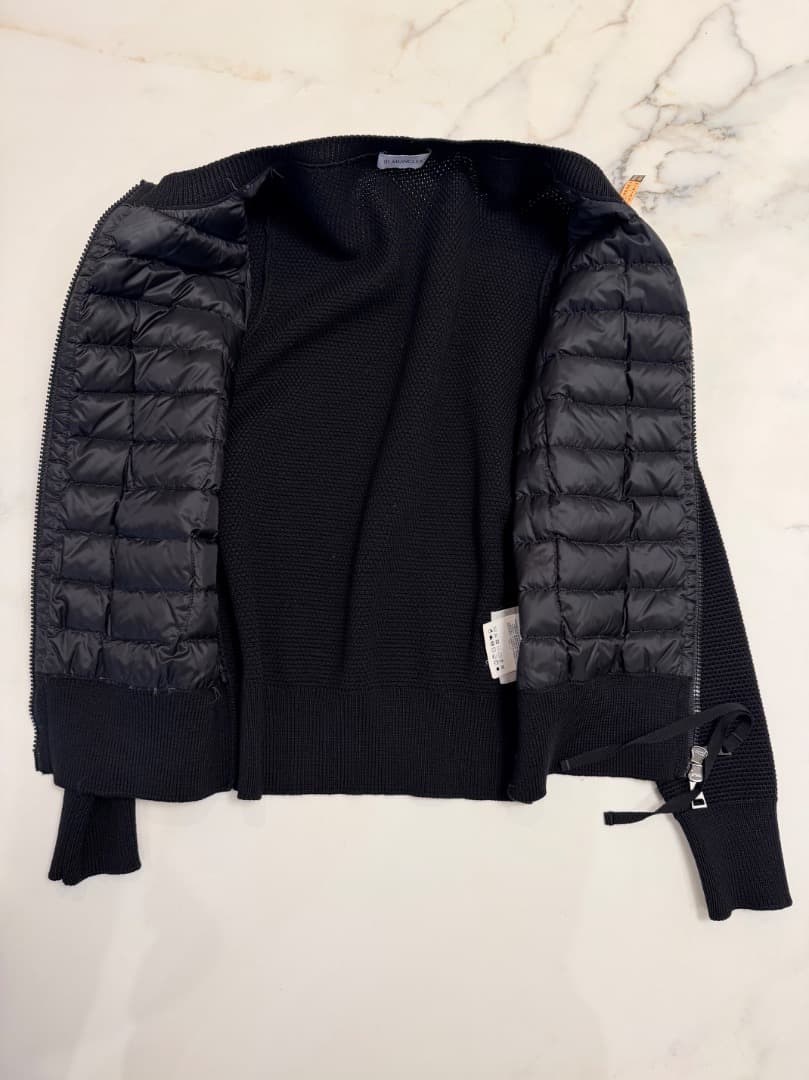 Moncler レディースダウンジャケット