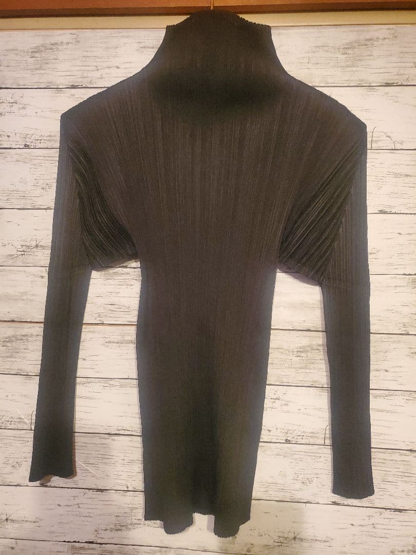 ISSEY MIYAKE プリーツプリーズ ハイネック 黒