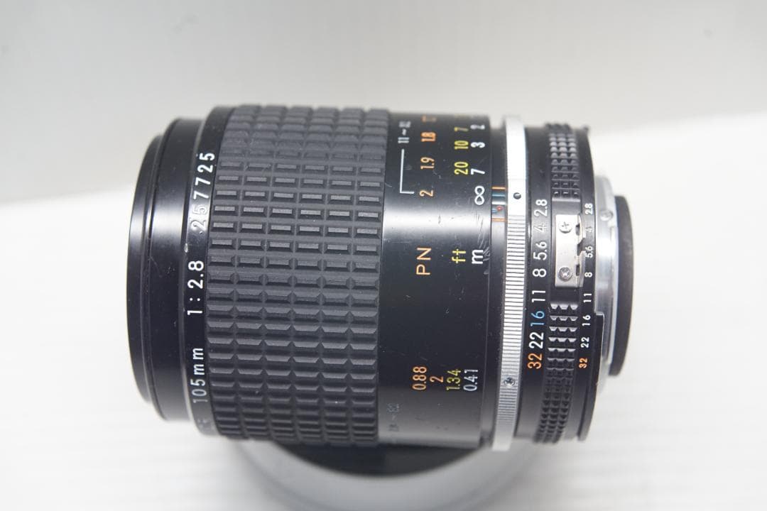 Micro-NIKKOR　105mm　1:2.8　Ai-S　前後キャップ付き