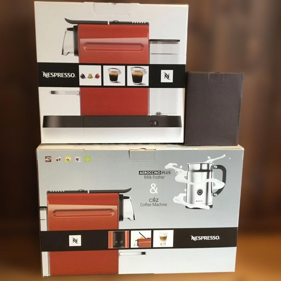 NESPRESSO（ネスプレッソ）エスプレッソマシンとミルクフォーマー2点セット
