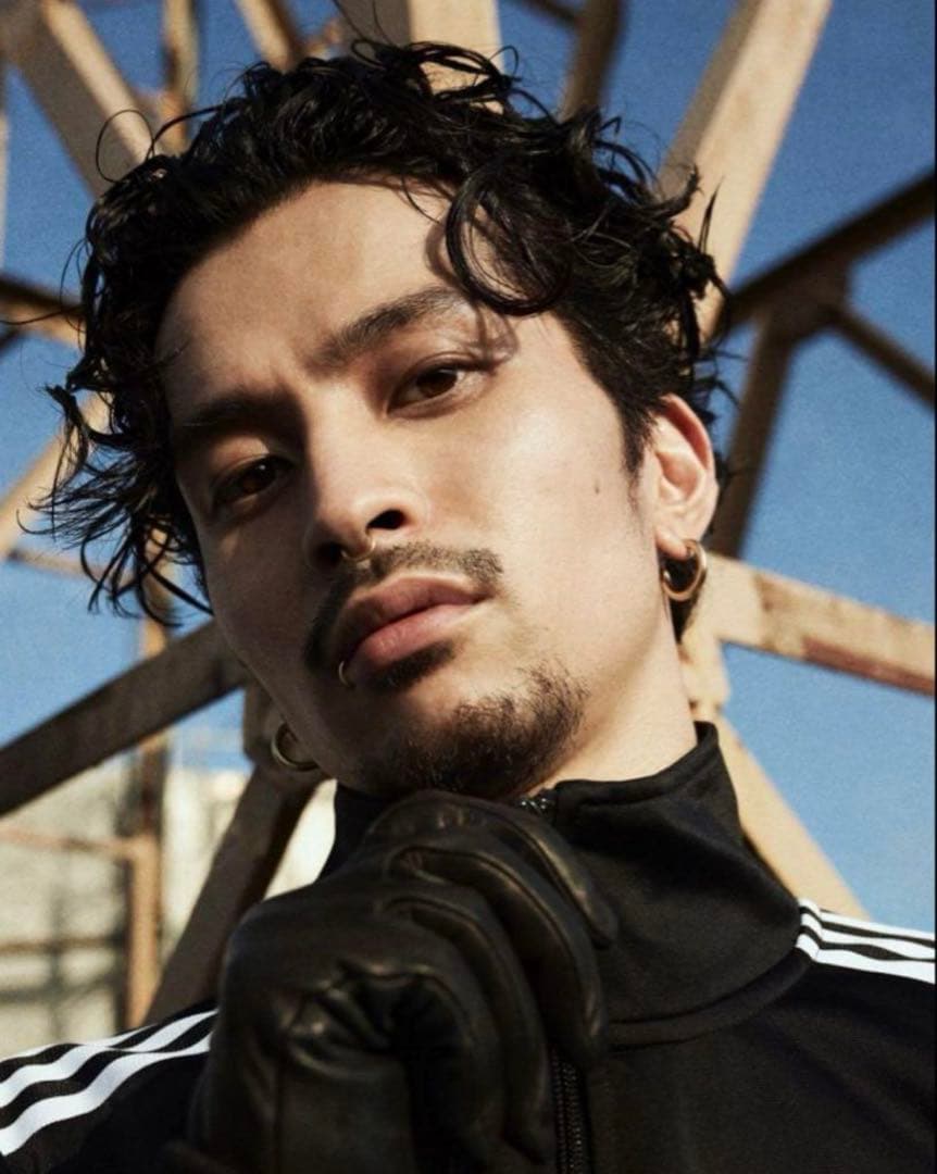 【大人気•美品】CAREERING PLACEBO 701 (YW)