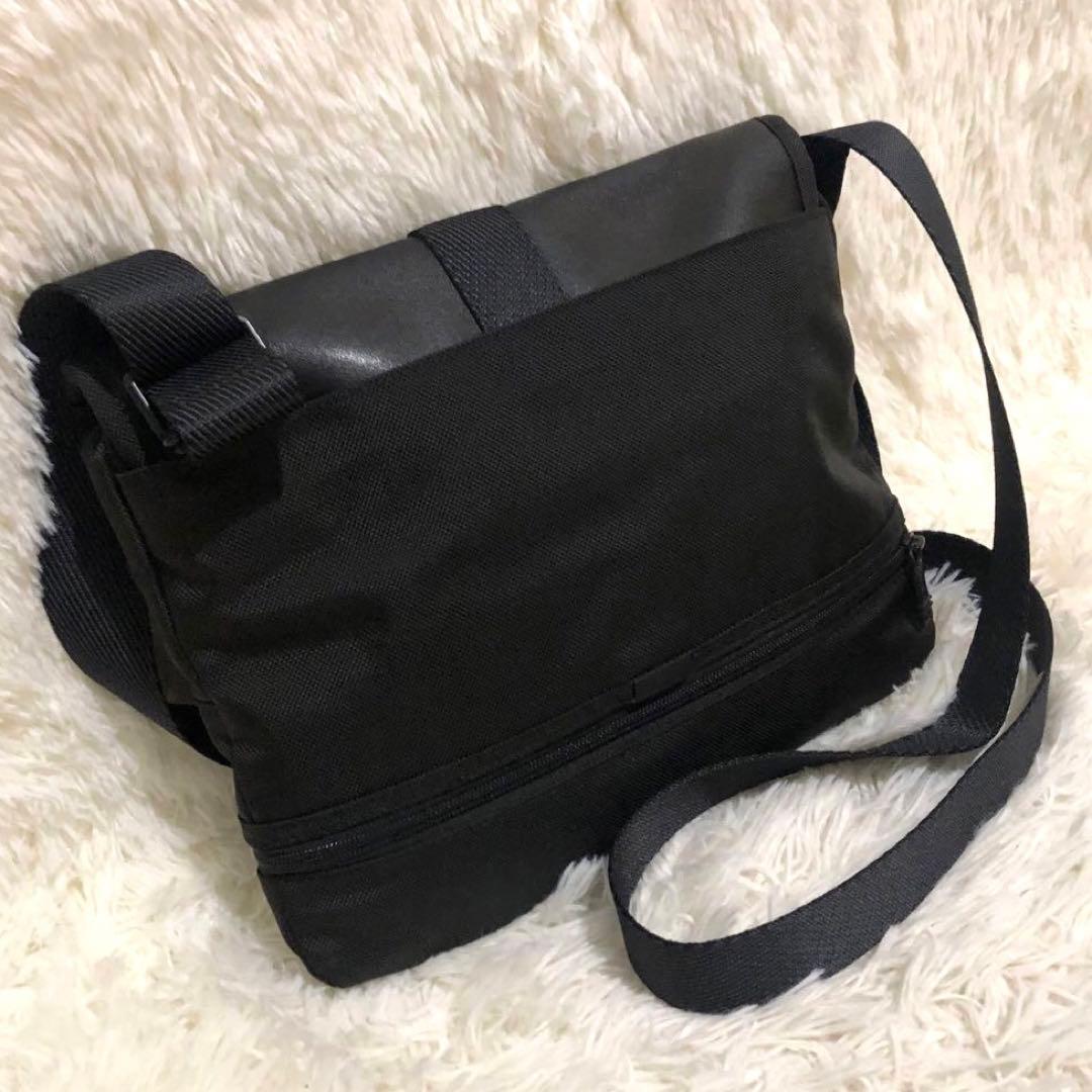 未使用級✨トゥミ　エクスパンダブル ショルダーバッグ 232371D 黒