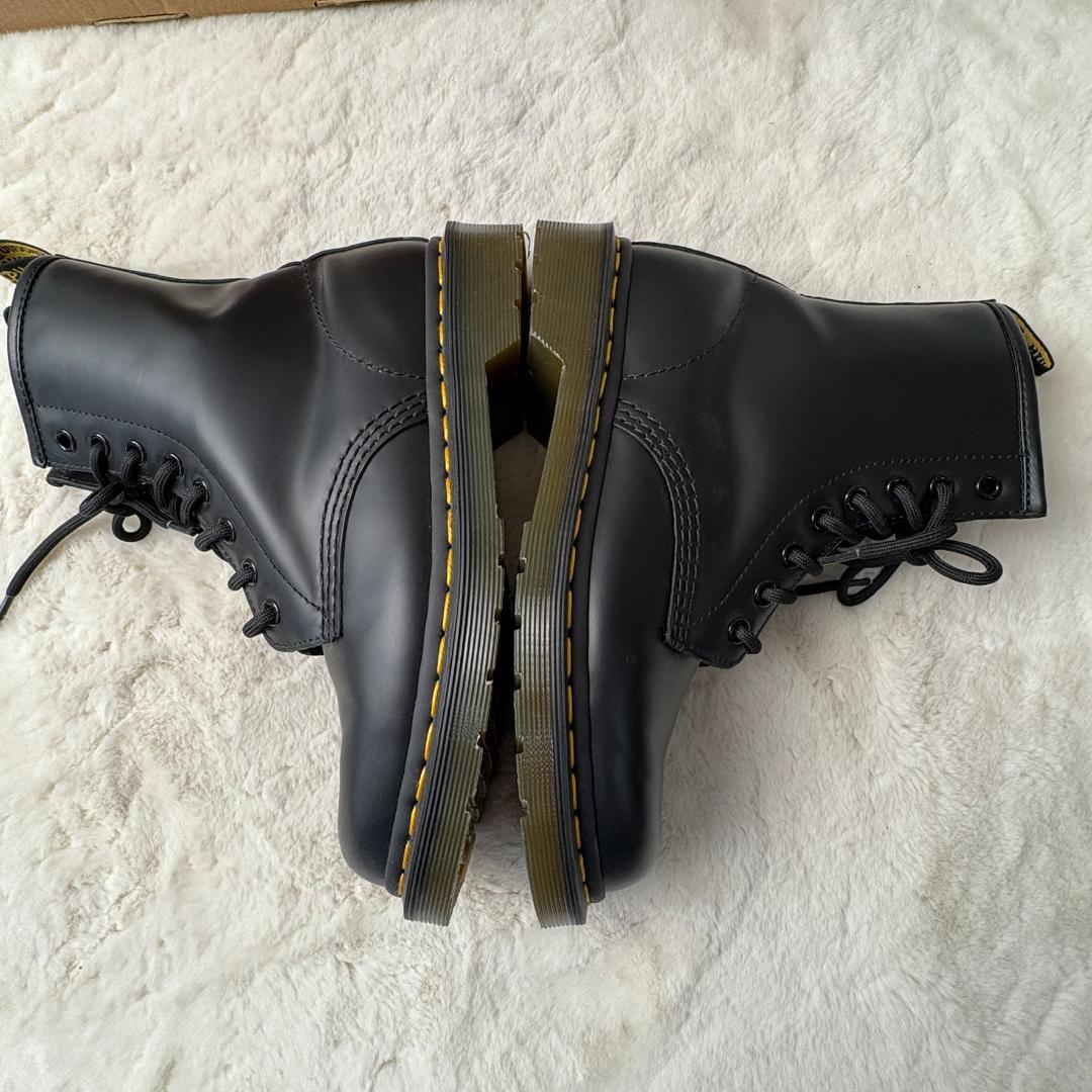 未使用級　ドクターマーチン 10072　8ホールブーツ UK5 24cm