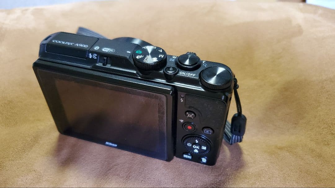 Nikon COOLPIX A900 元箱と付属品全てあり 動作品 おまけ付