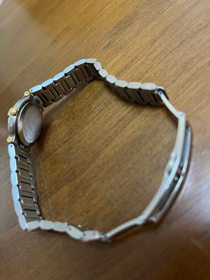 GUCCI 9000L ゴールド シルバー 時計