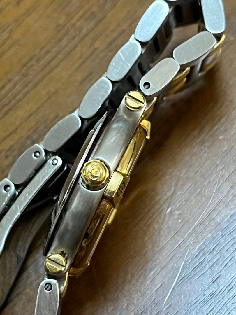 GUCCI 9000L ゴールド シルバー 時計