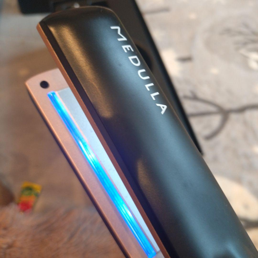 MEDULLA ヘアアイロン ブラック LEDライト付き