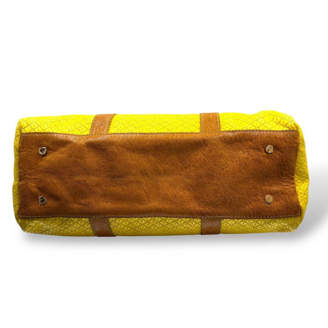 【美品】トリーバーチ　ボストン型トートバッグ　キルティング　ロゴ金具　黄色大容量