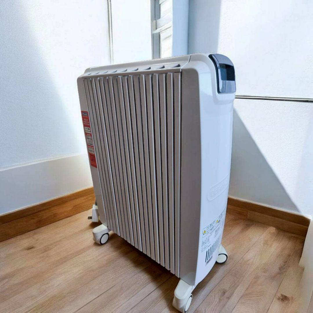 4〜10畳【デロンギ】オイルヒーター　節約　暖房　チャイルドロック　家電　防寒