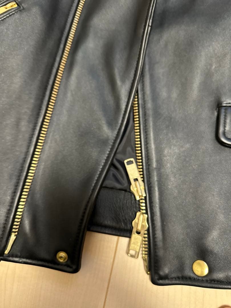 ブラックレザーライダースジャケット