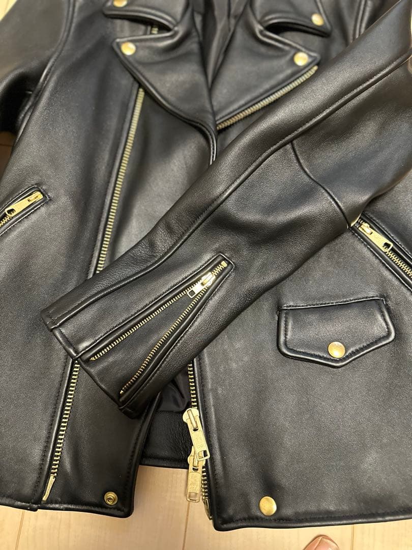 ブラックレザーライダースジャケット