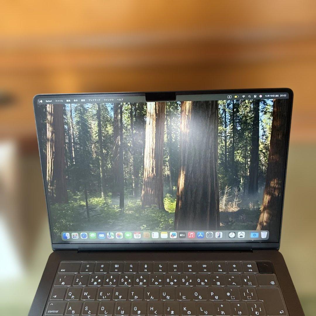 MacBook Pro 14インチ　M4 16GBメモリ　512GB A3112
