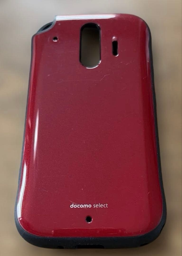 docomo らくらくスマートフォン F-42A 赤　携帯カバー付き　外箱有り