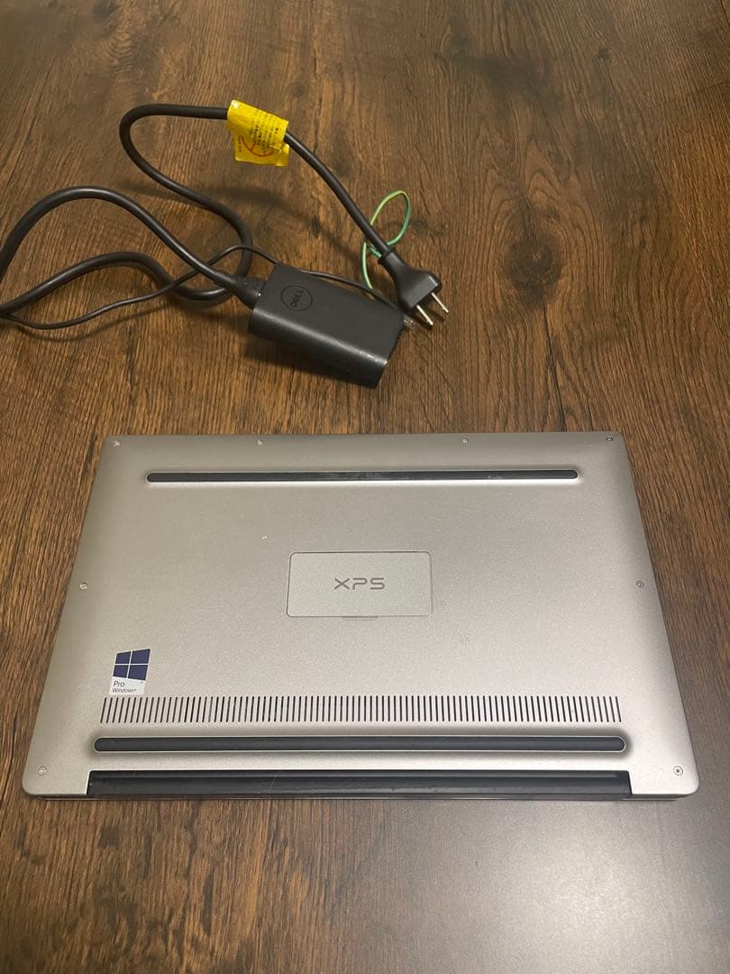 【ジャンク品】DELL XPS 13 i7 8GB