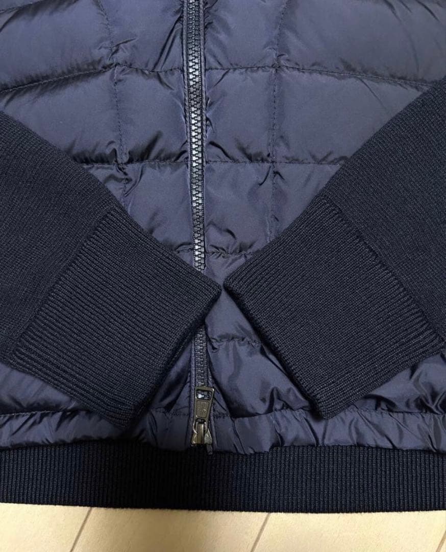 ★モンクレール　ハイブリッドダウンニット　M　ダークネイビー　美品　正規品★
