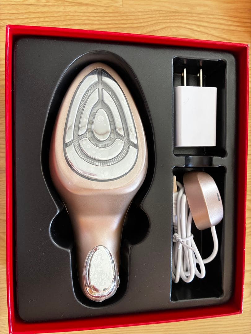 me ラボンエクラ　美顔器