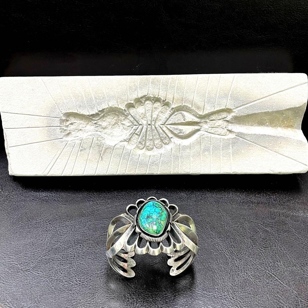 ナバホ族 アーロンアンダーソン ターコイズ SILVERバングル