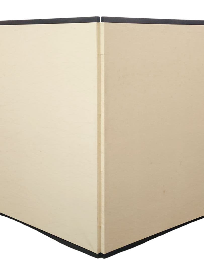 表千家 堀内宗心(兼中斎)画『白張 黒塗縁 曳舟画 風炉先屏風』共板 紙箱