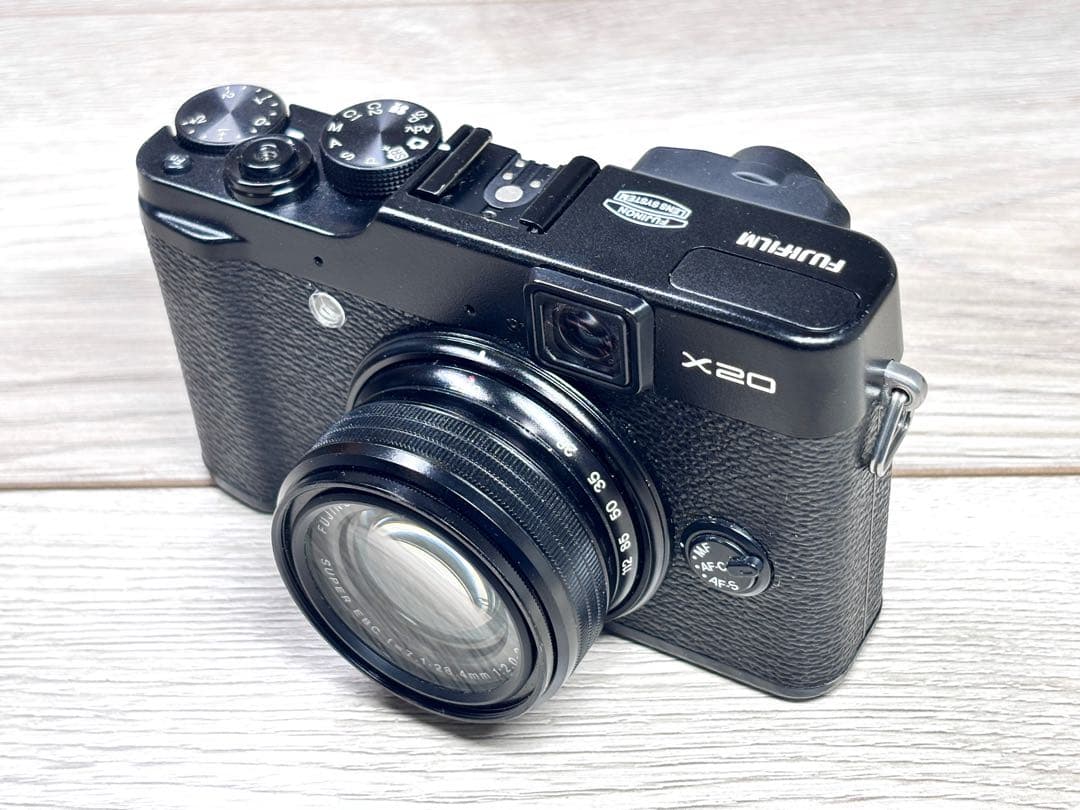 FUJIFILM X20 デジカメ