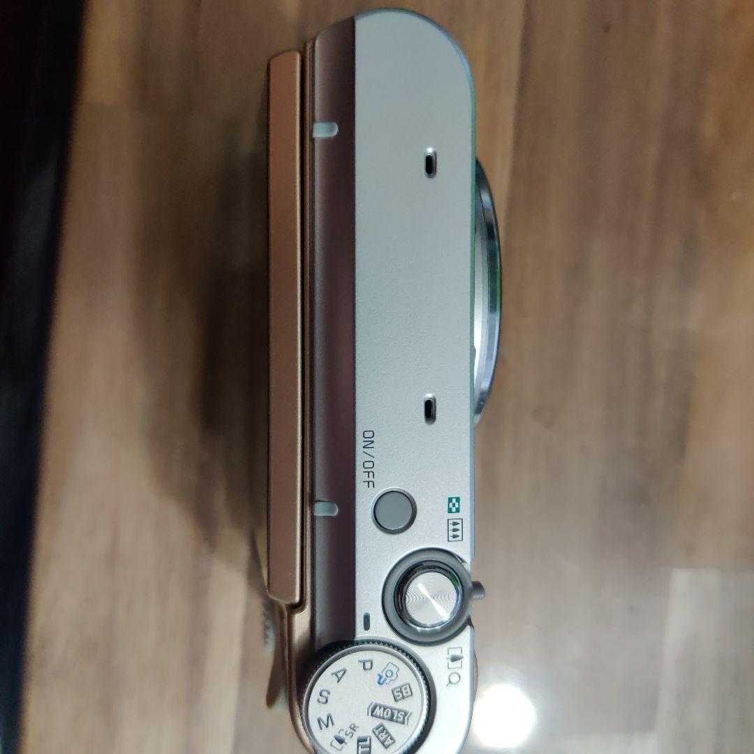 CASIO 　ZR1800　EXILIM コンパクトデジタルカメラ