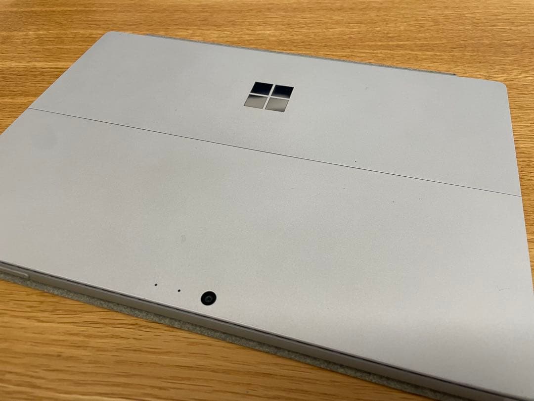 追記あり　Microsoft Surface 6 Pro 本体 + キーボード