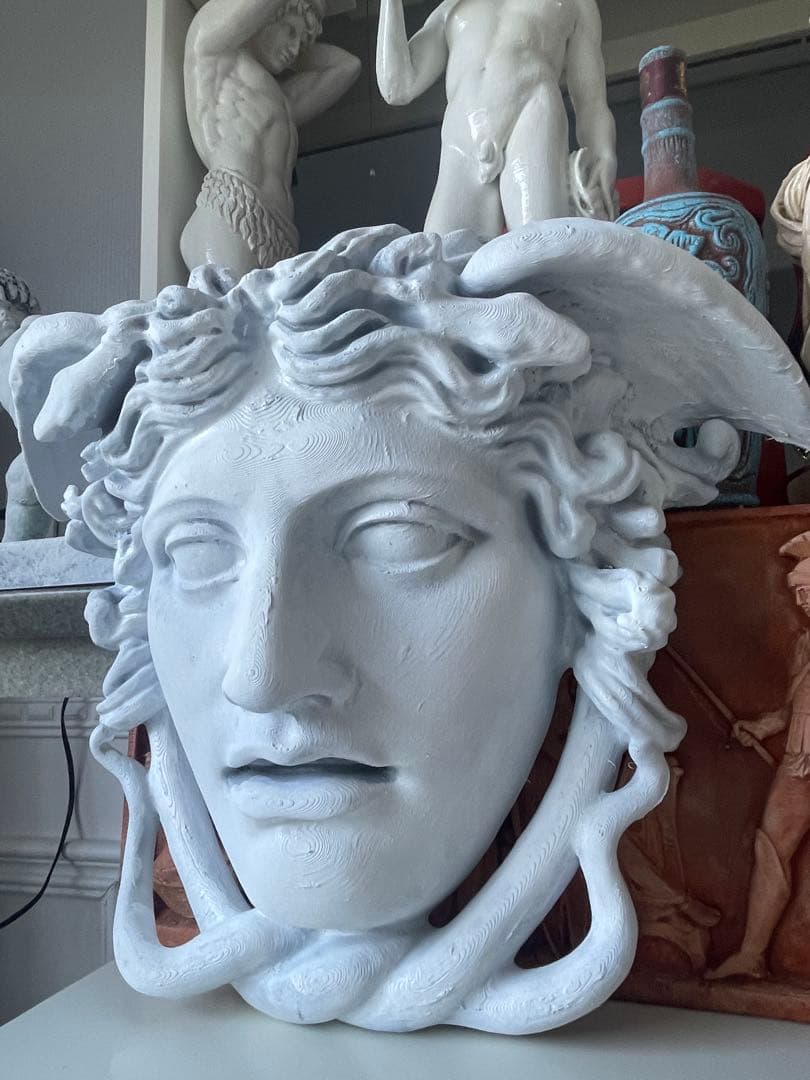 メデューサ 高さ34сm・ゴルゴンの頭 壁掛