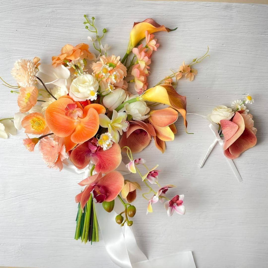 【大人気カラー】明るく元気な印象に♪オレンジ×ホワイトの花嫁ブーケ M13