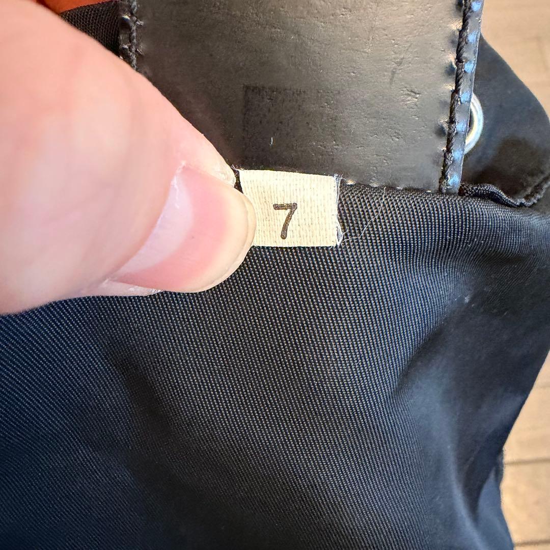 PRADA プラダ 巾着 ナイロン ポーチ 三角ロゴ ブラック