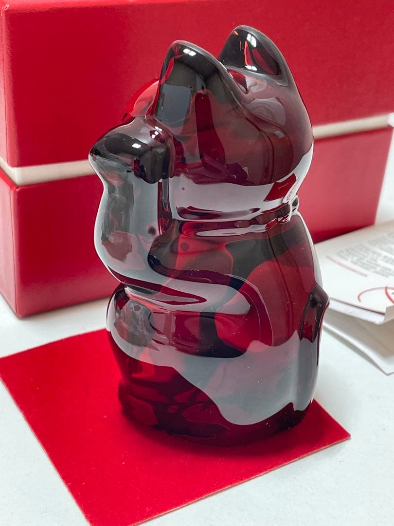 バカラ ラッキーキャット 招き猫 赤 レッドオーナメント クリスタル