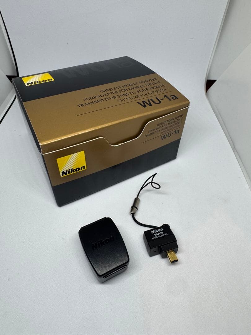 Nikon D3300 標準レンズキット + ズームレンズ+単焦点レンズ+オマケ