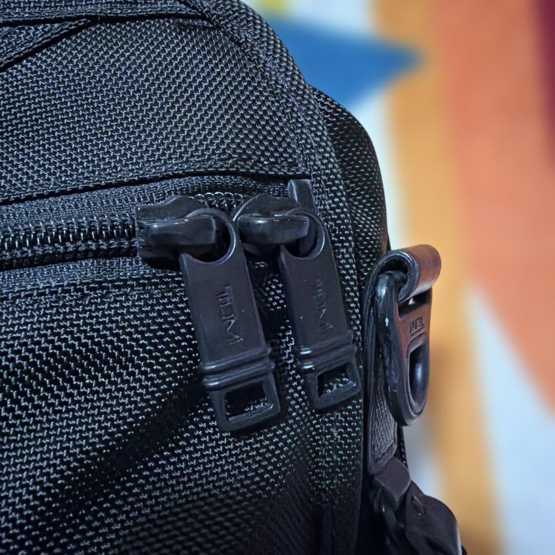 TUMI ALPHA 3 ブラック ビジネスバッグ