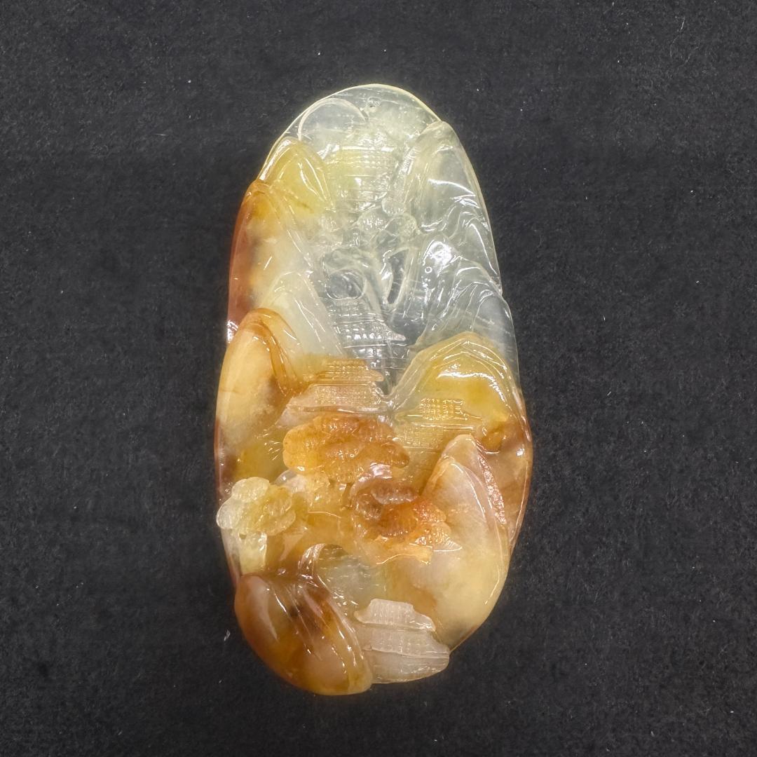翡翠　和田玉 山水図案　細密彫　置物　　中国骨董