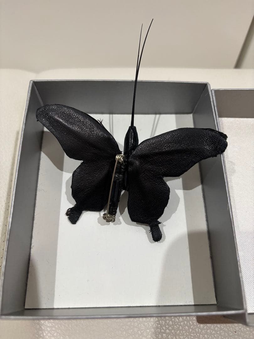 ディオールオム 2008AW クリスヴァンアッシュ バタフライレザーブローチ