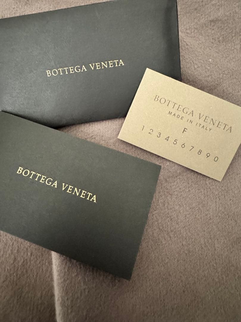 ボッテガヴェネタ 編み込みトートバッグ